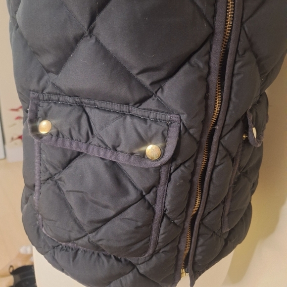 J.CREW Excursion Quilted Down Puffer Vest Size S - Picture 3 of 8